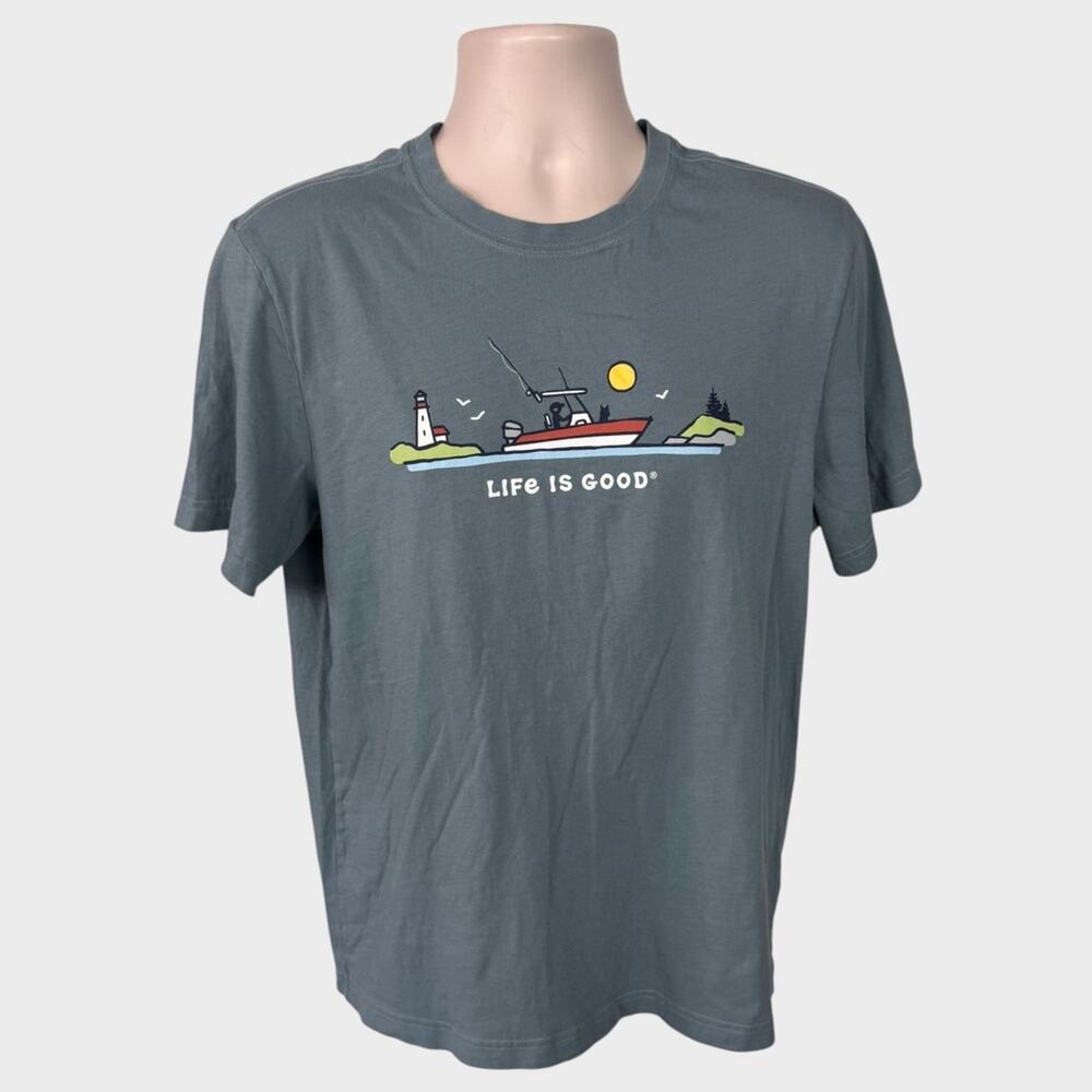 Life is Good Mens Medium Crusher Lite TShirt Gray Short Sleeve Boating Fishing